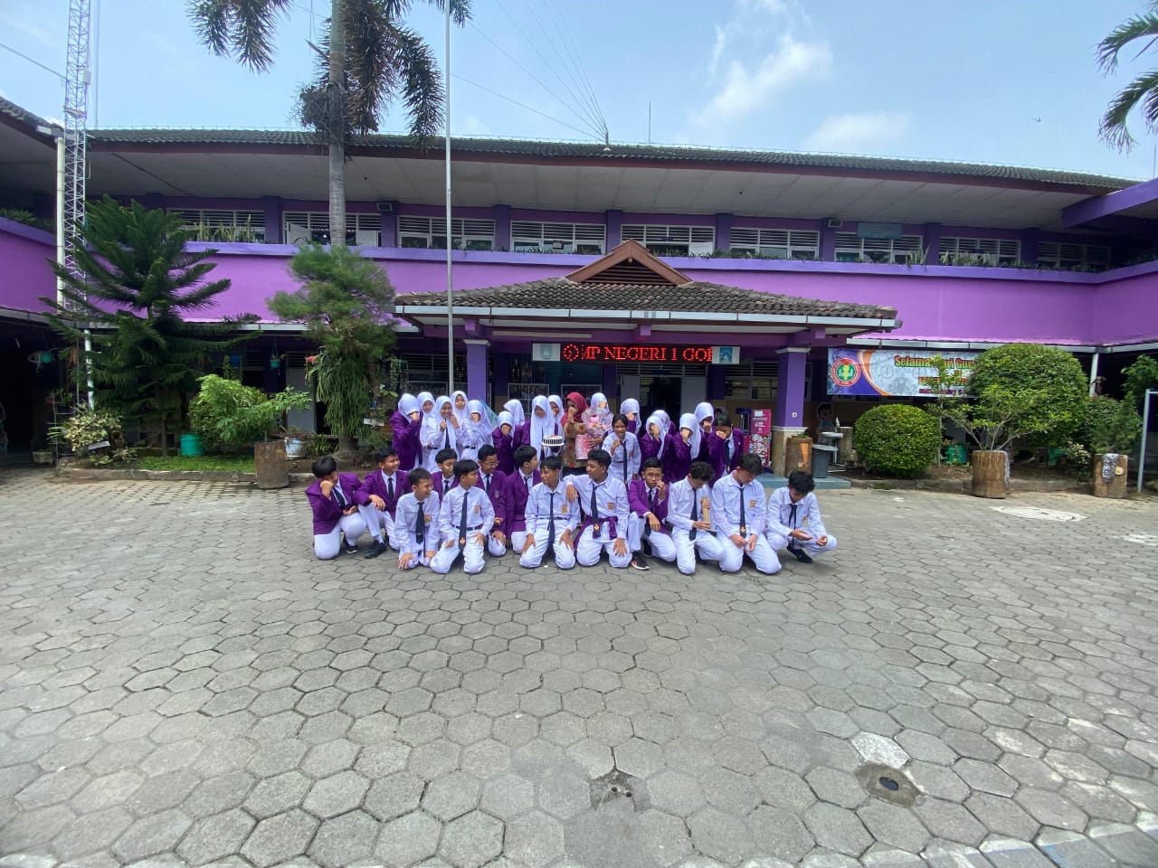 Bersama Bu Nisfu